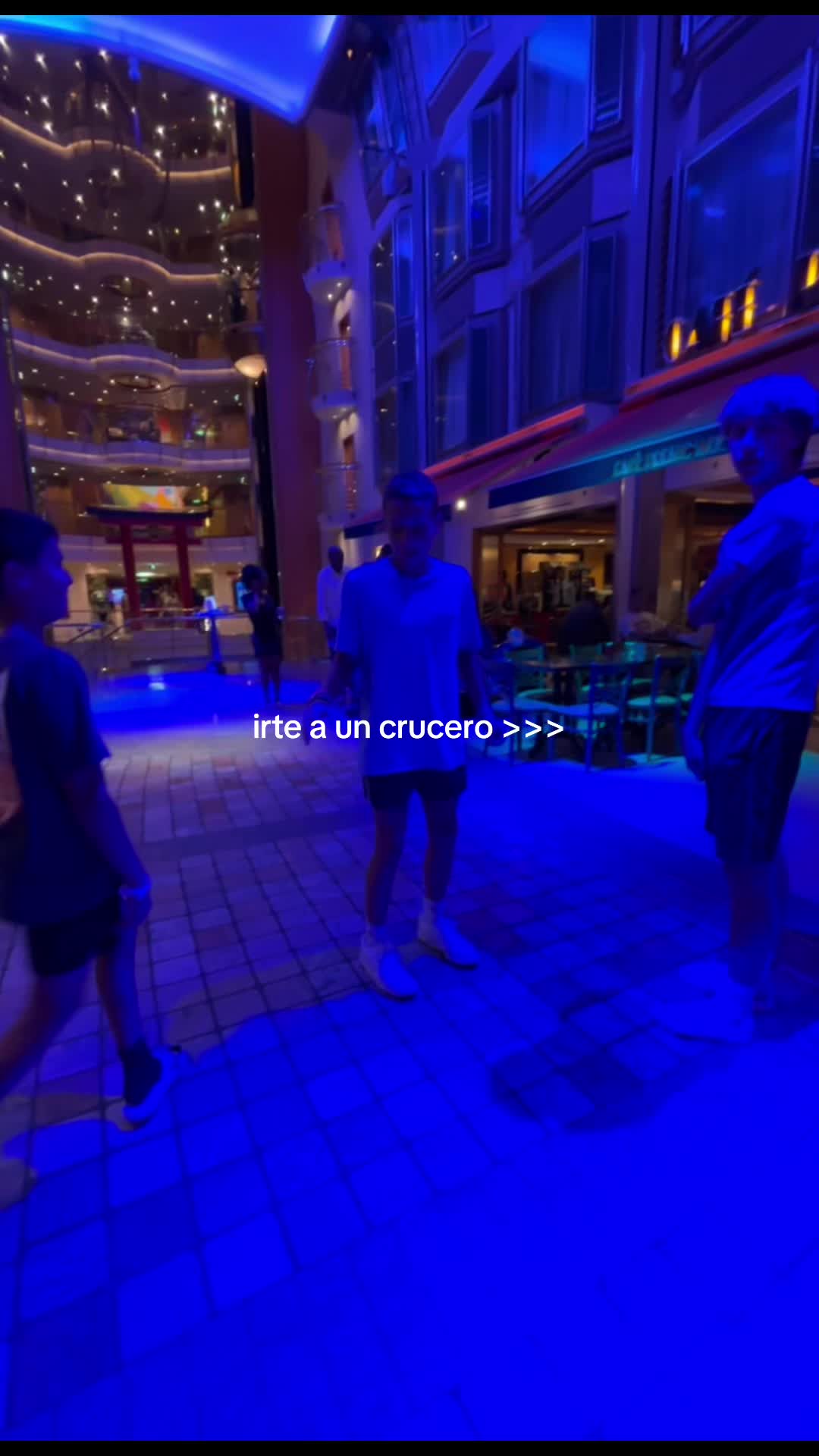 @🦒