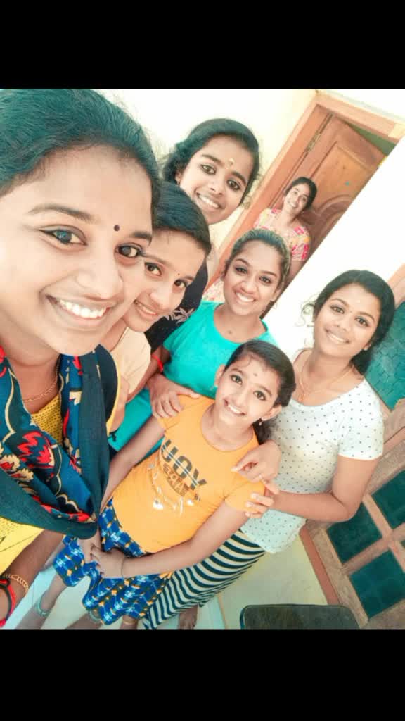 @lekshmi sugesh ❤