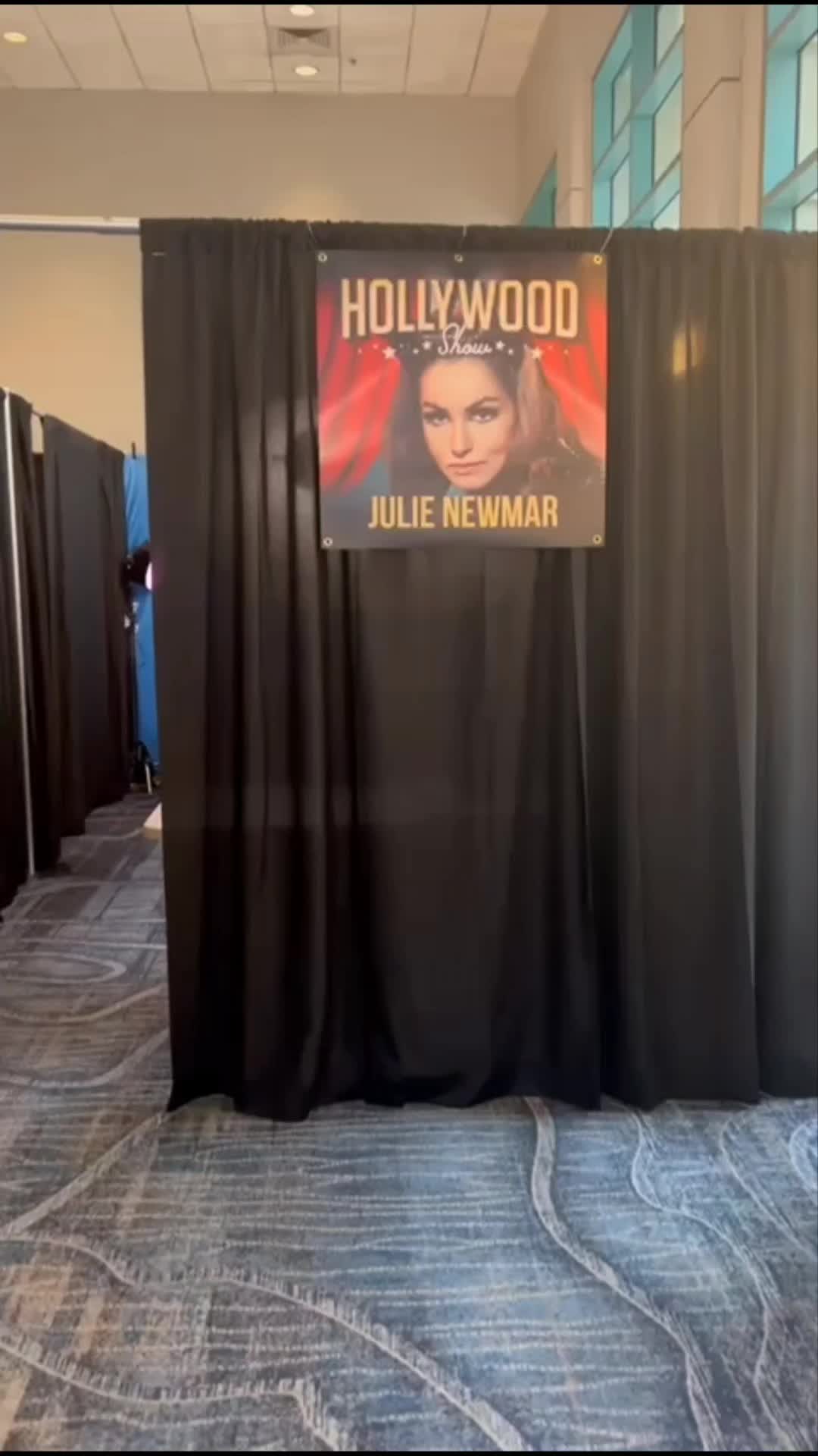 @Hollywoodshow.com