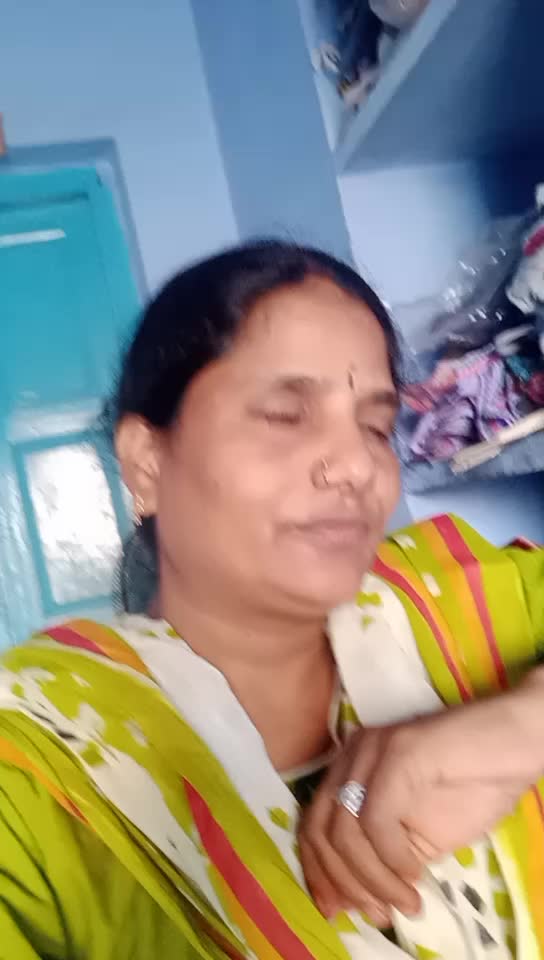 @bantrothu ramya pour