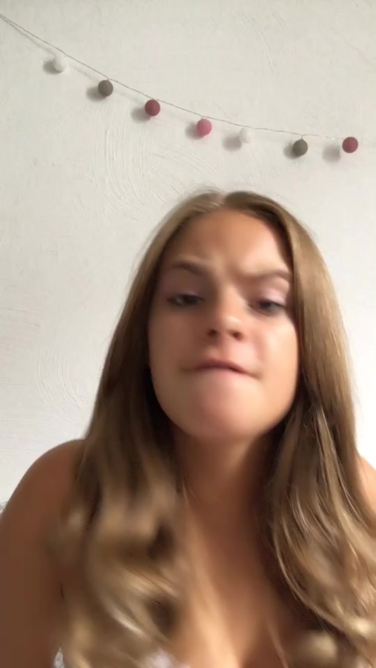 @Sandyleyley