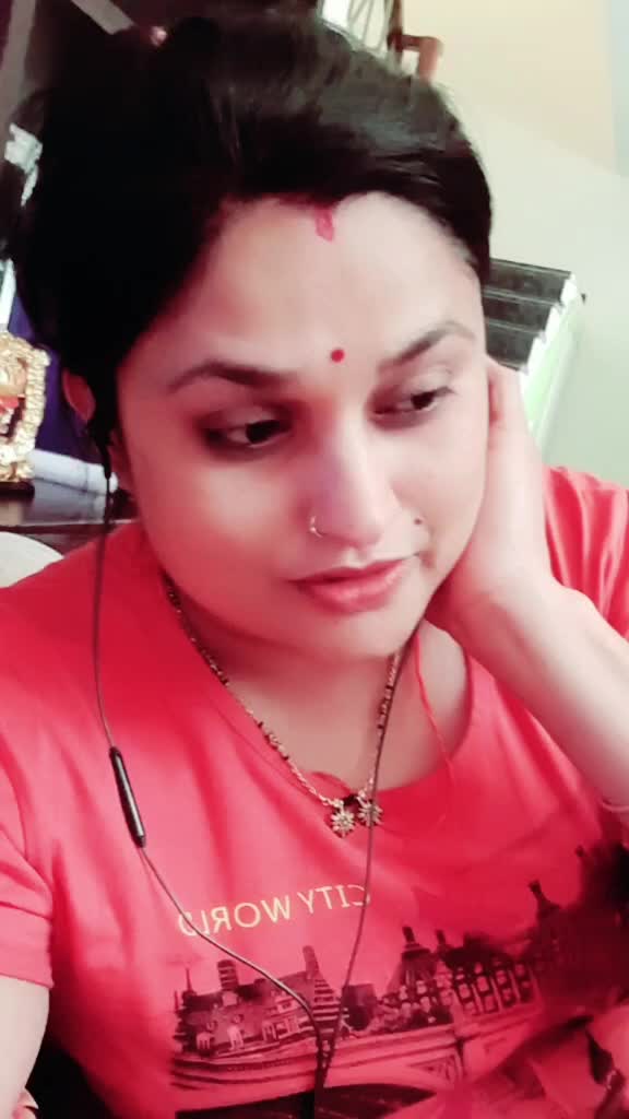 @🎵DIVYA🎵