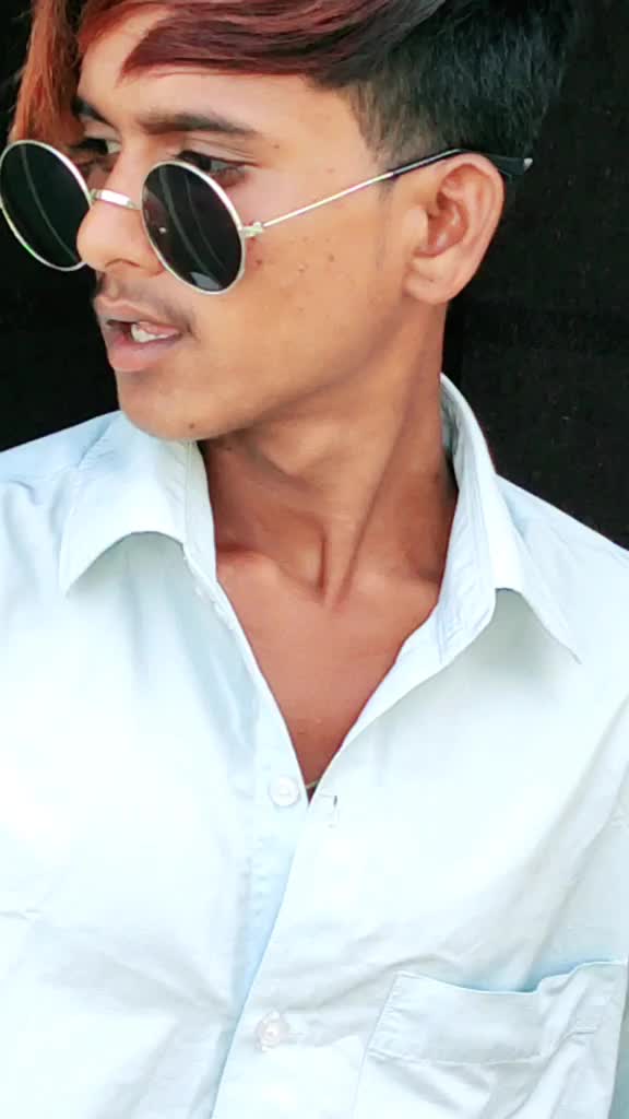 @👅_vaibhav___