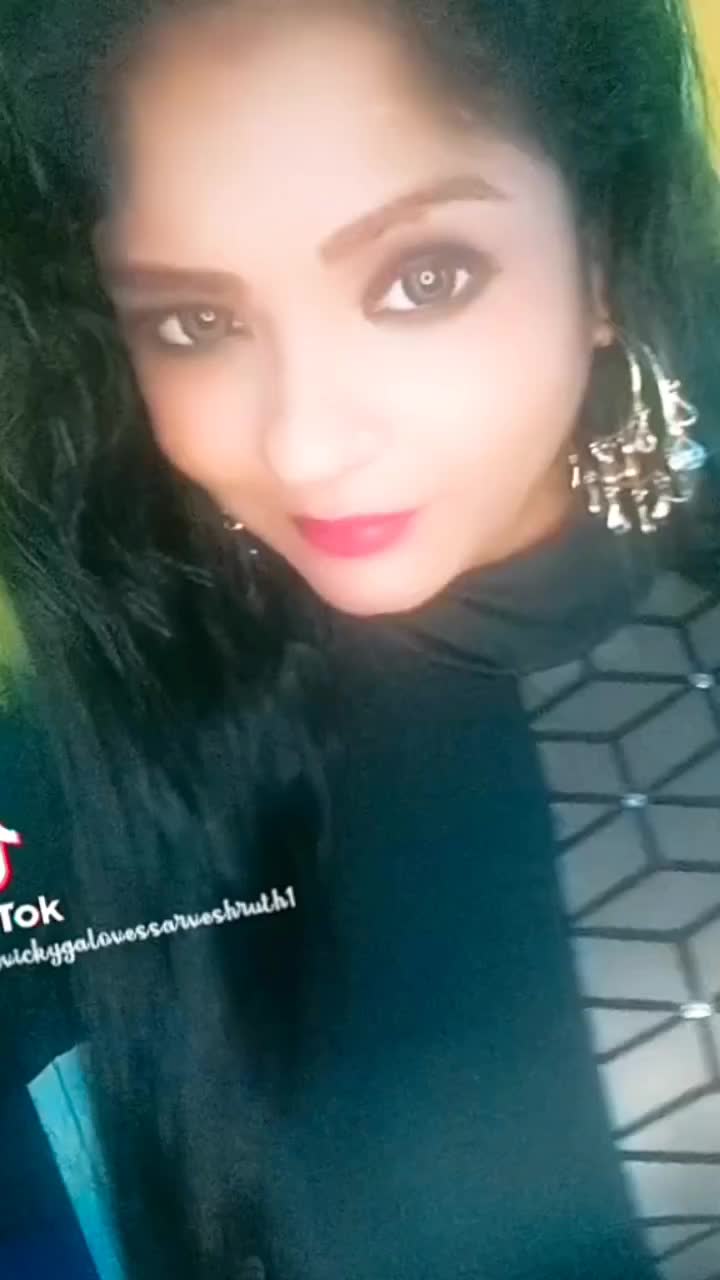 @VickyGal