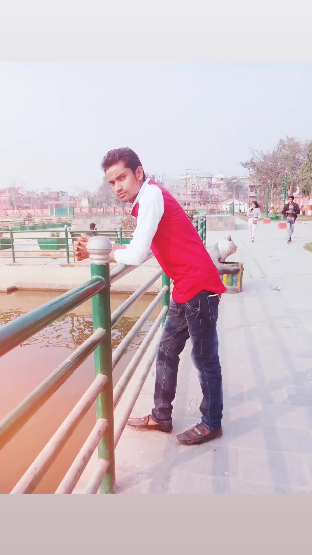 @aliasraf_ansari