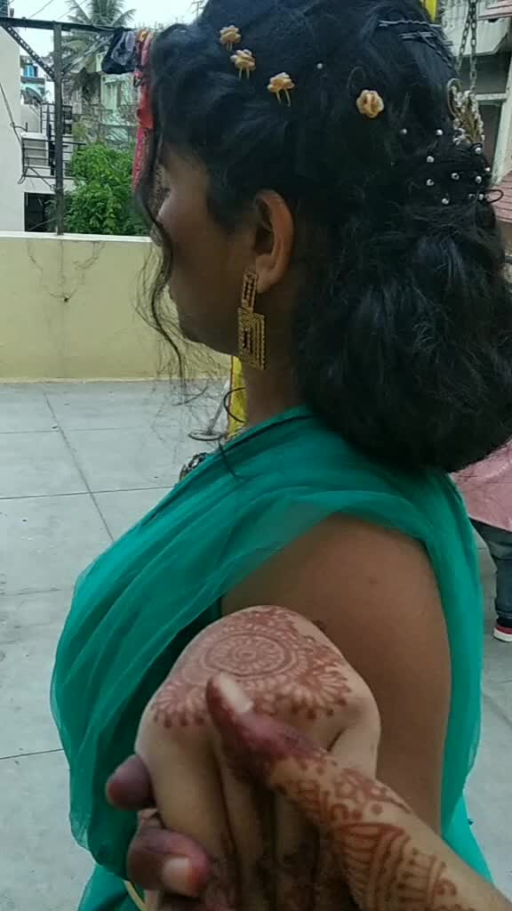 @dee gowda