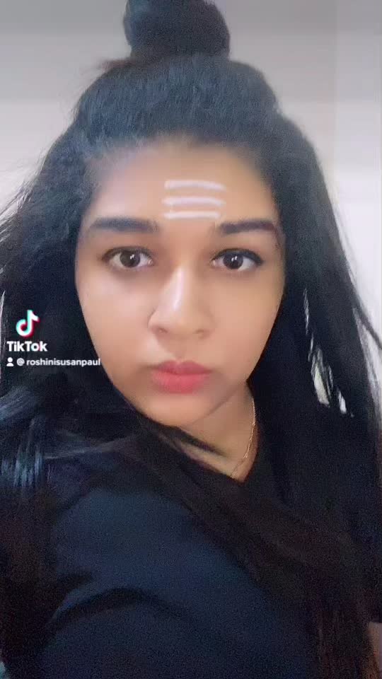 @Roshinisusanpaul