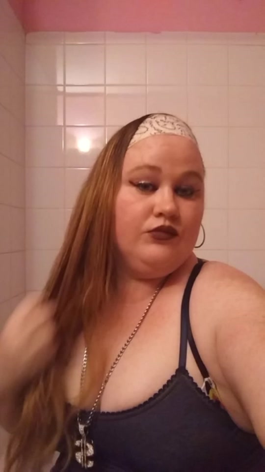 @ladyred23
