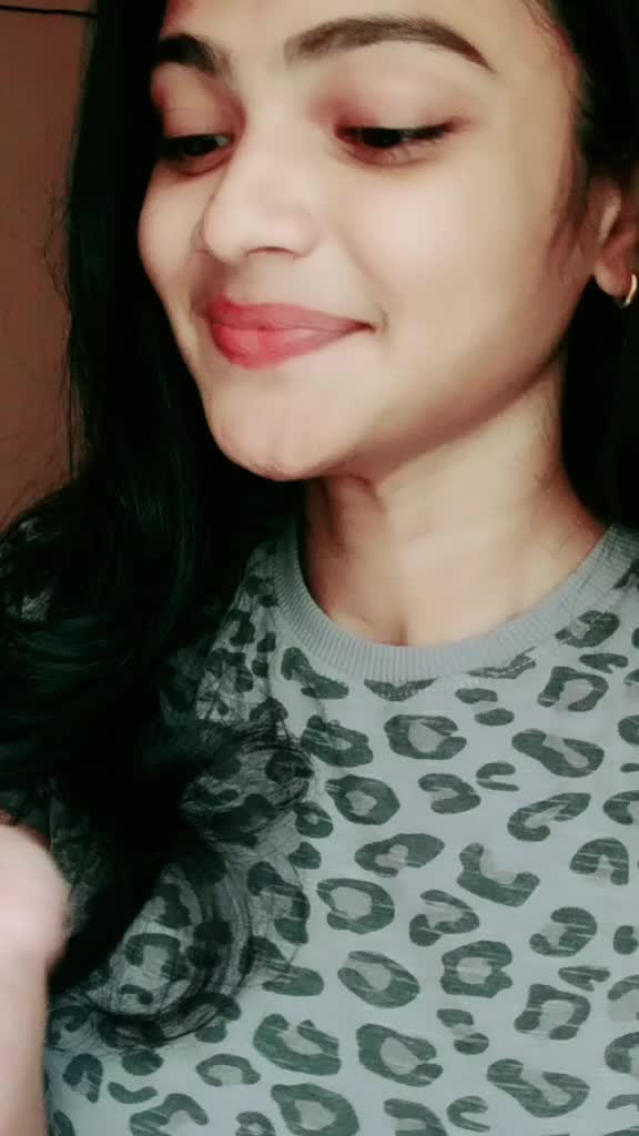 @Vaishu_cherie