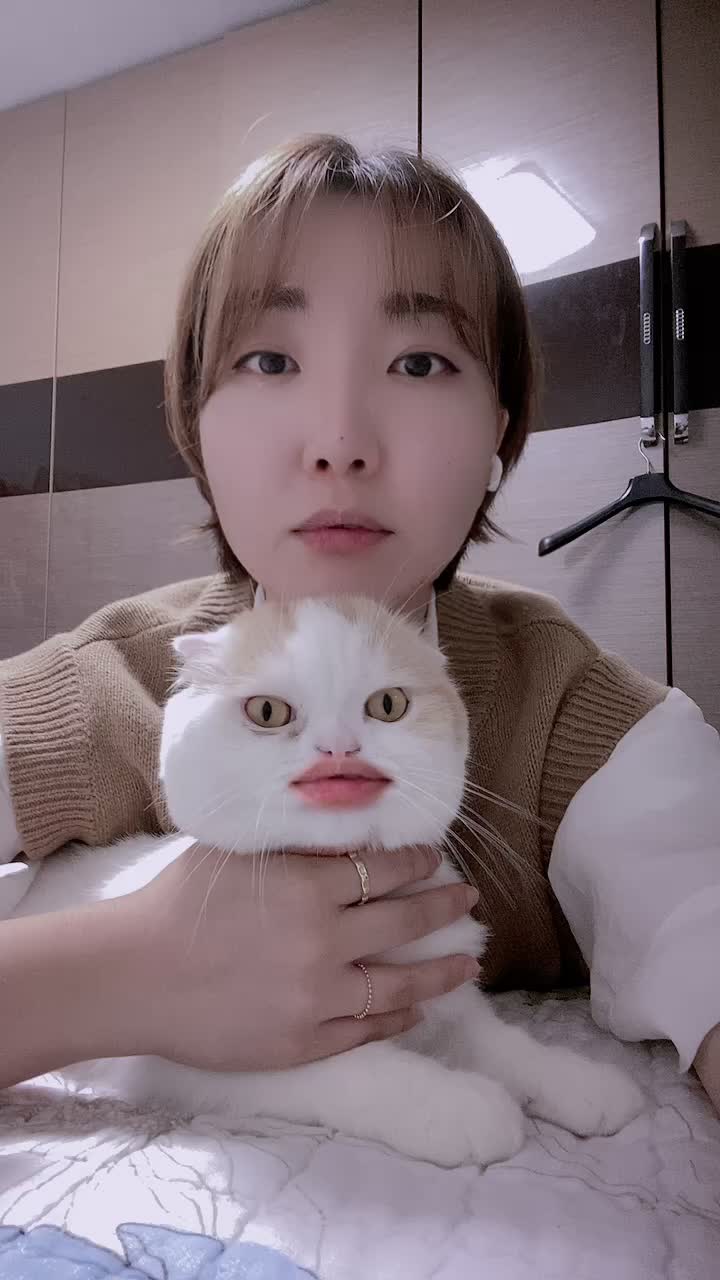@줄리아_인영