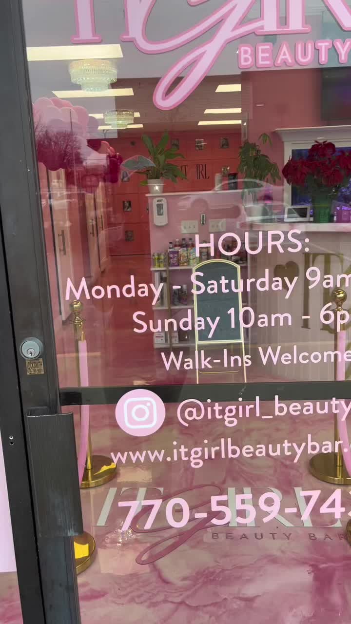@IT GIRL BEAUTY BAR