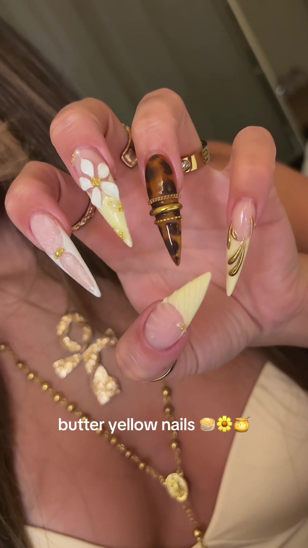 @babyynailz