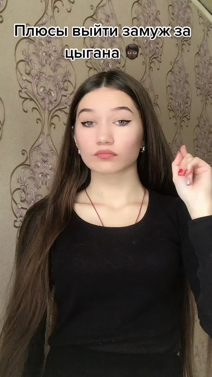 @👸🏻🖤