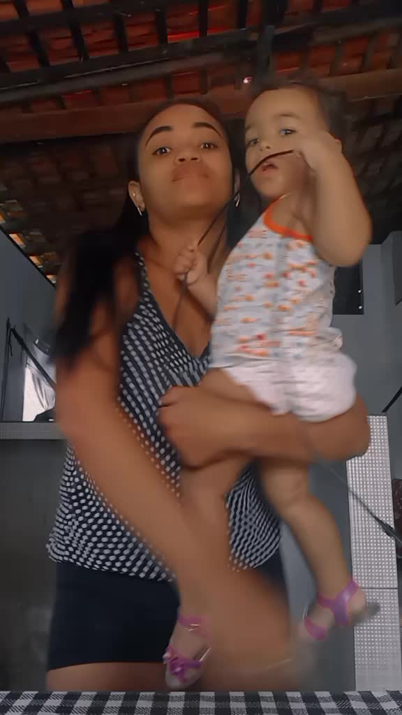 @Lala