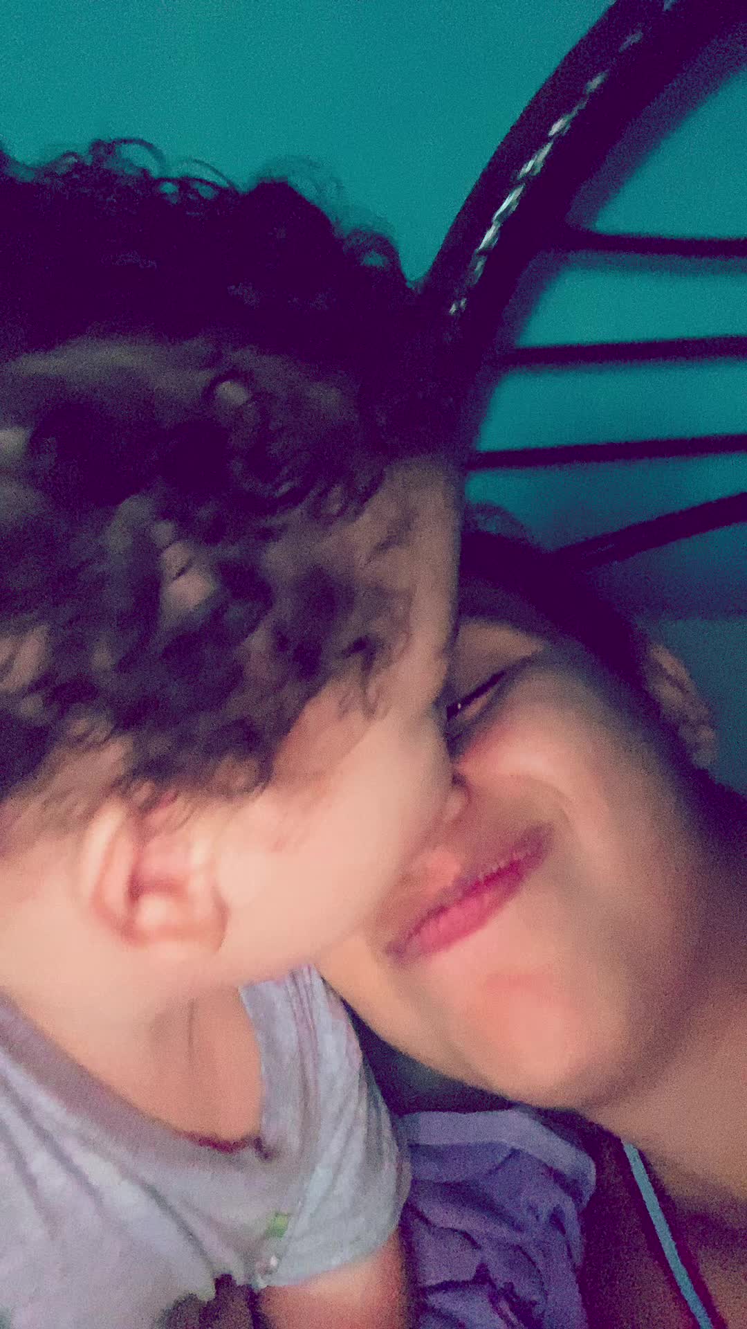 @vaniahern1