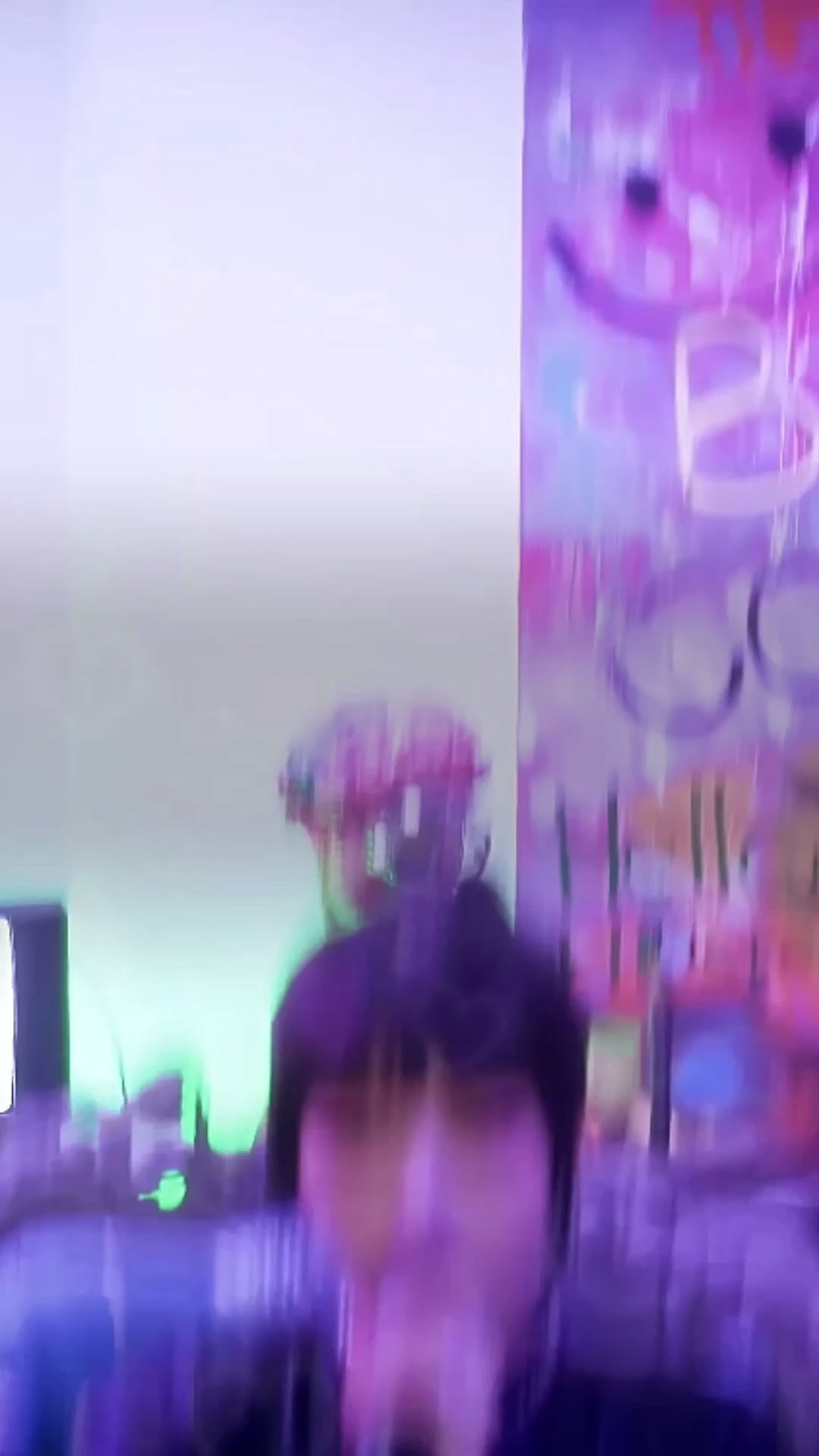 @๐ฆ๐
