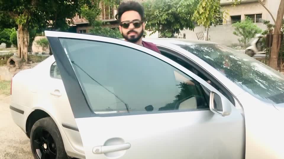 @hardikoberoi2121