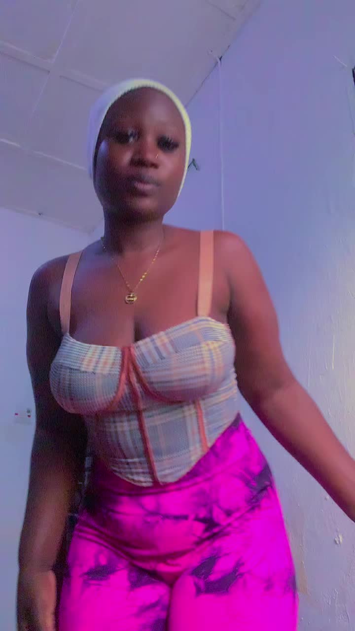 @Thick ebony ❤️🥰❤️