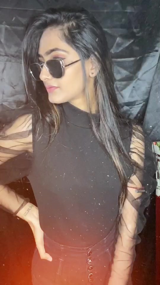 @AnuShka RouTray 🥀