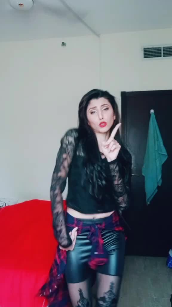 @MnM