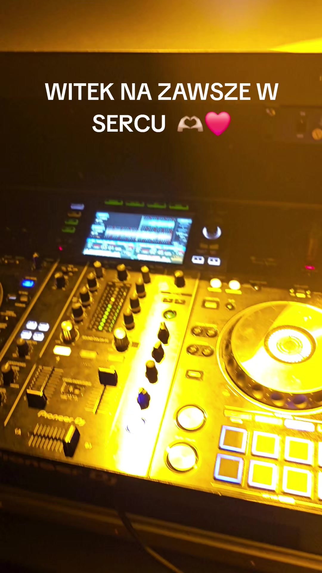 @EXPOSEDMUSIC