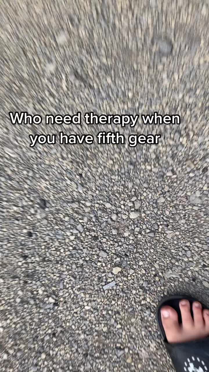 @😱