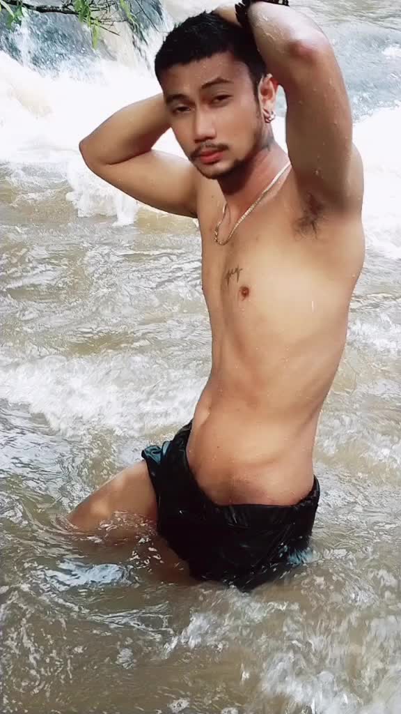 @ZawMoe