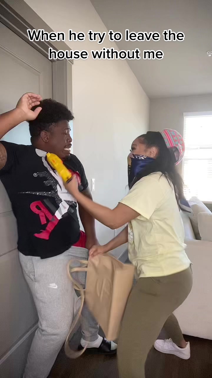 @Lyric_N_Rod