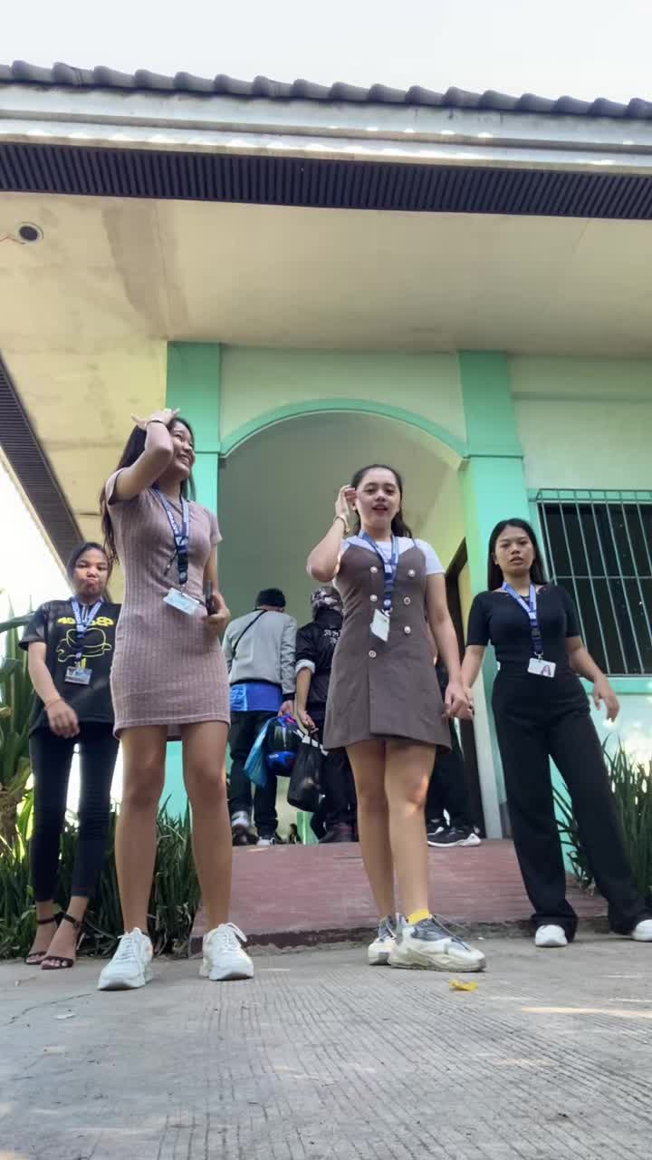 @𝕵𝖍𝖎𝖓𝖆