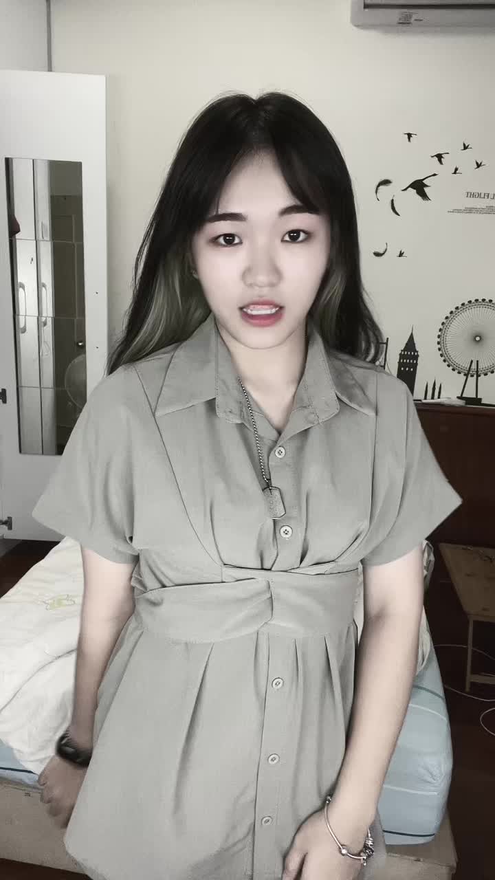 @被咬一口的衣服