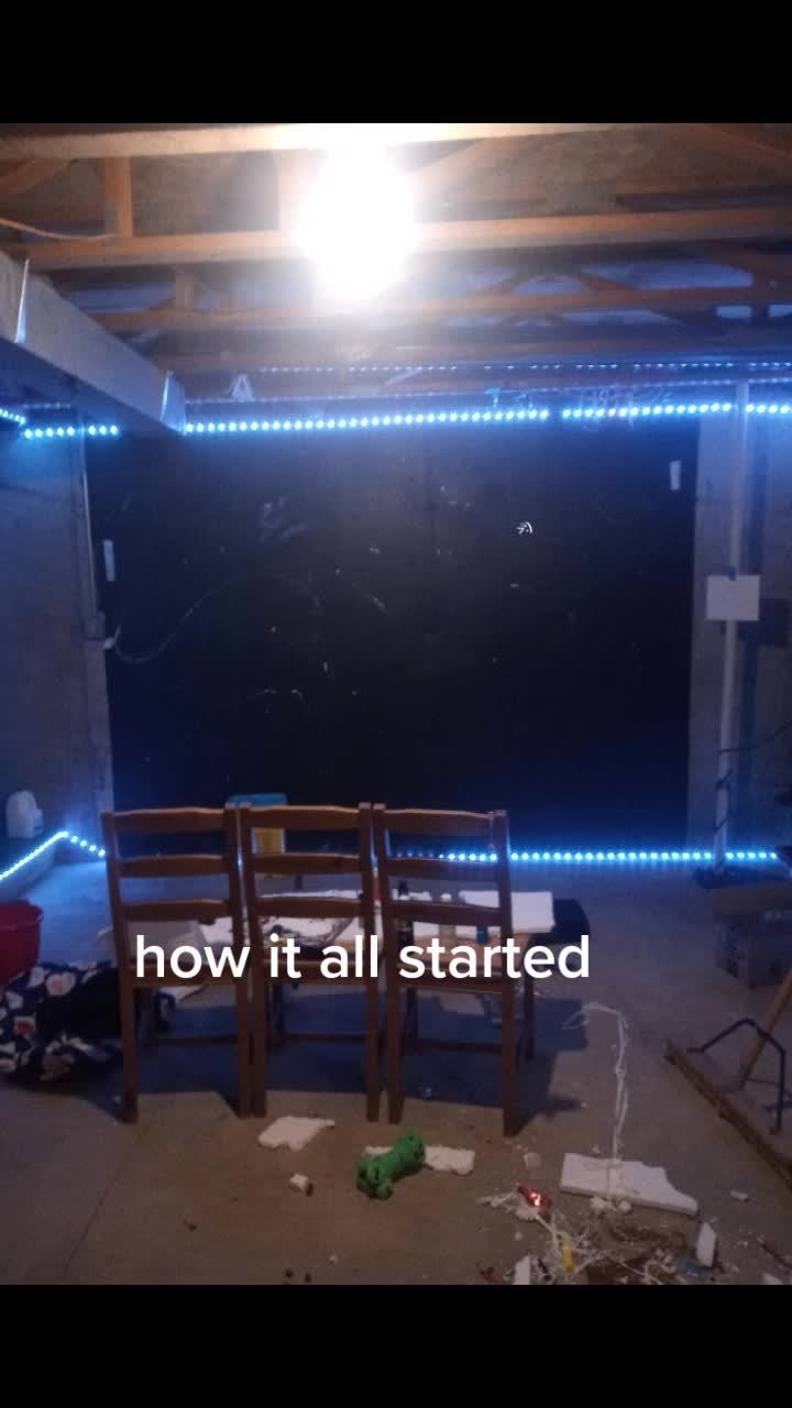 @Glitchscreen