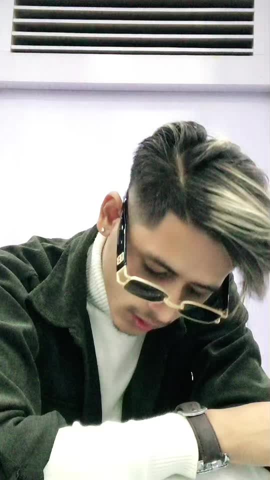 @Kaji😎