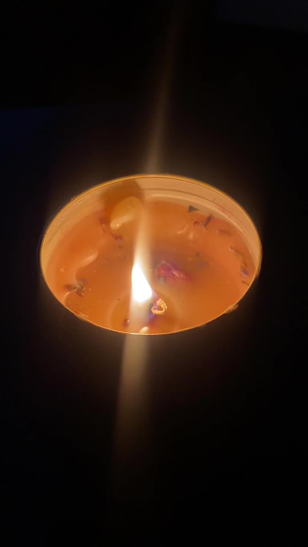@b7ackm00n
