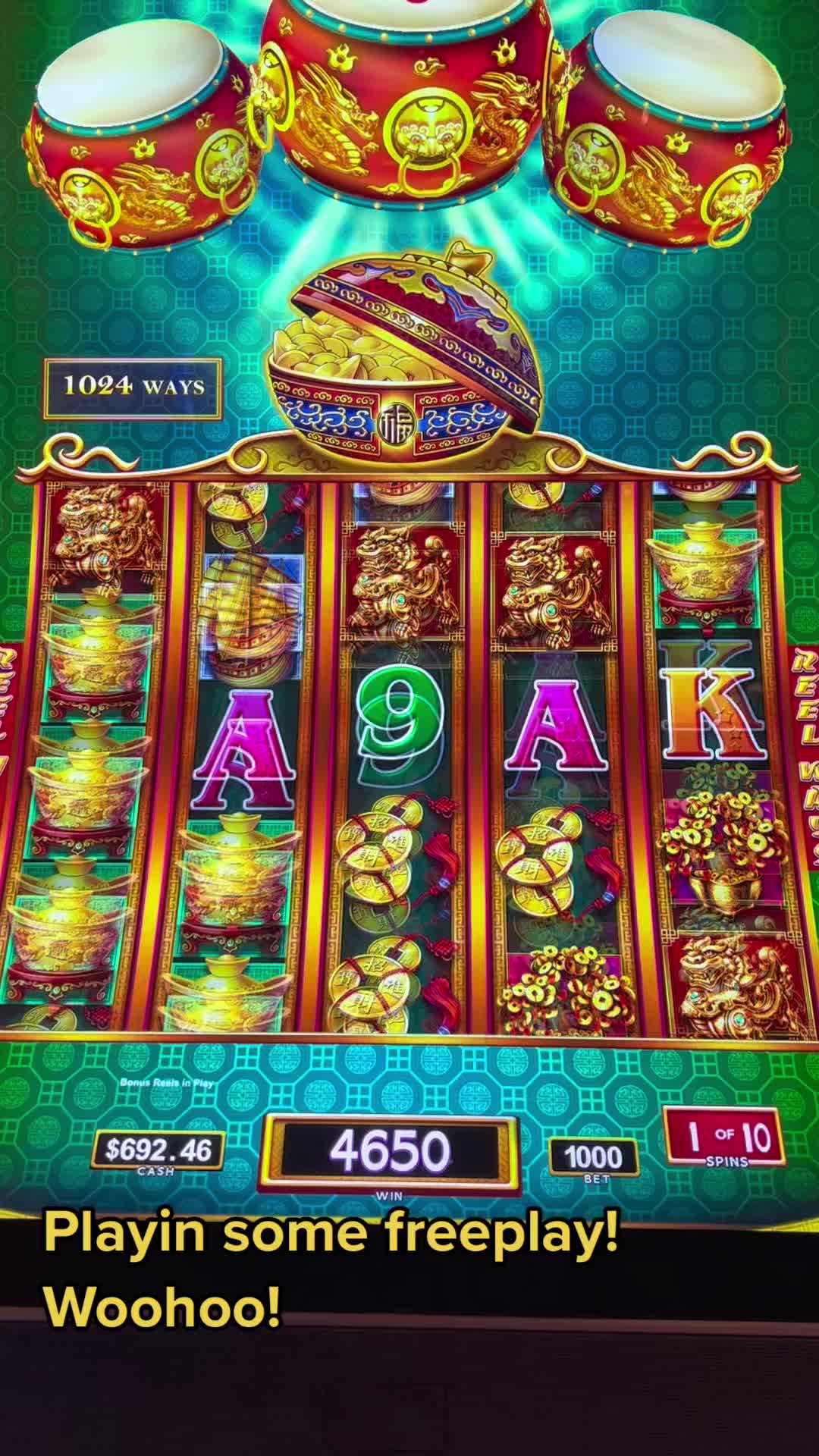 @Pearl&rsquo;s Crocs n&rsquo; Slots