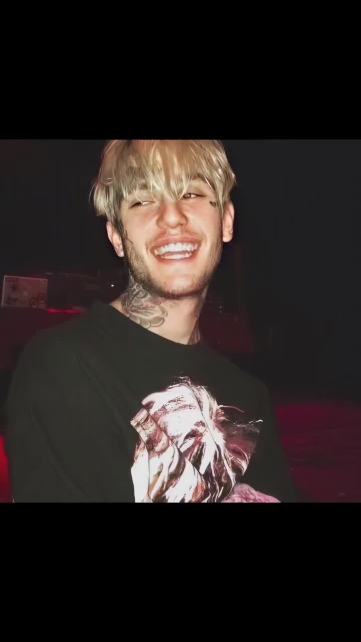 @Lil Peep 👀