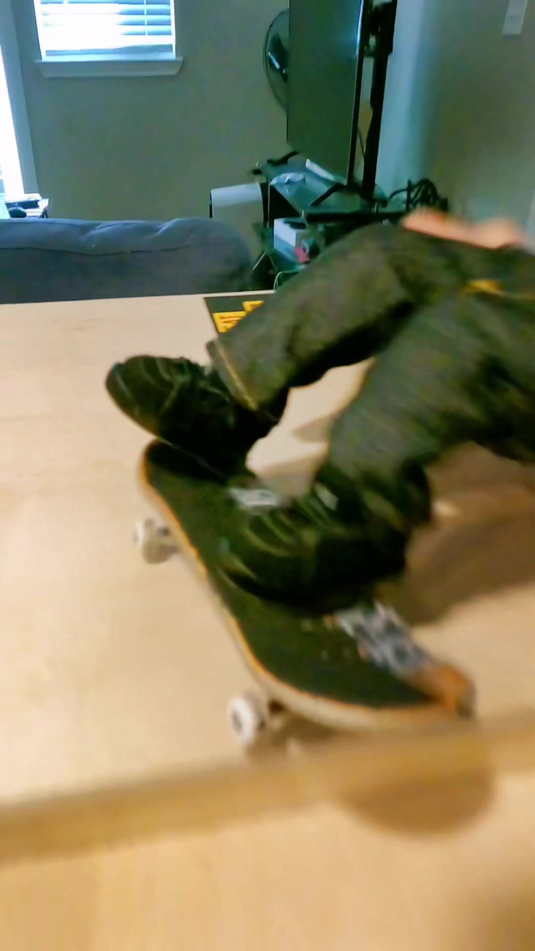 @Arturo (FingerFlipped)