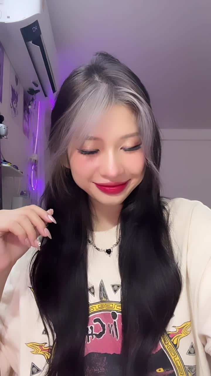@Monika-ម៉ូនីកា