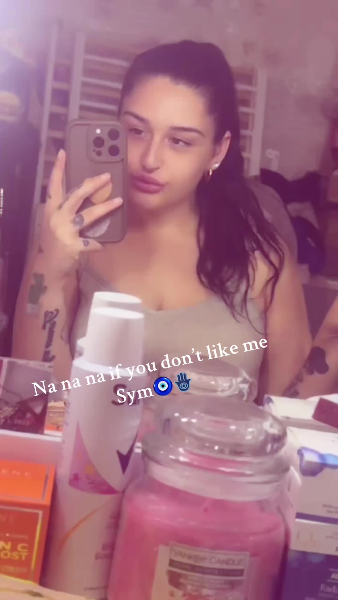 @LadyK🍒.