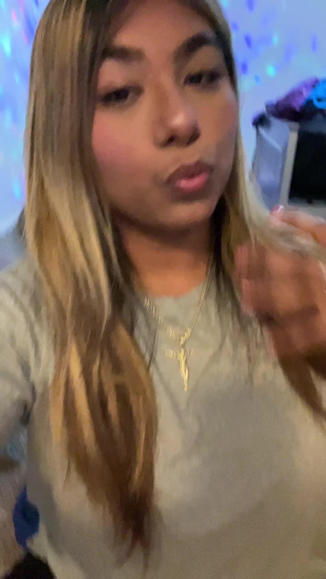 @M I A