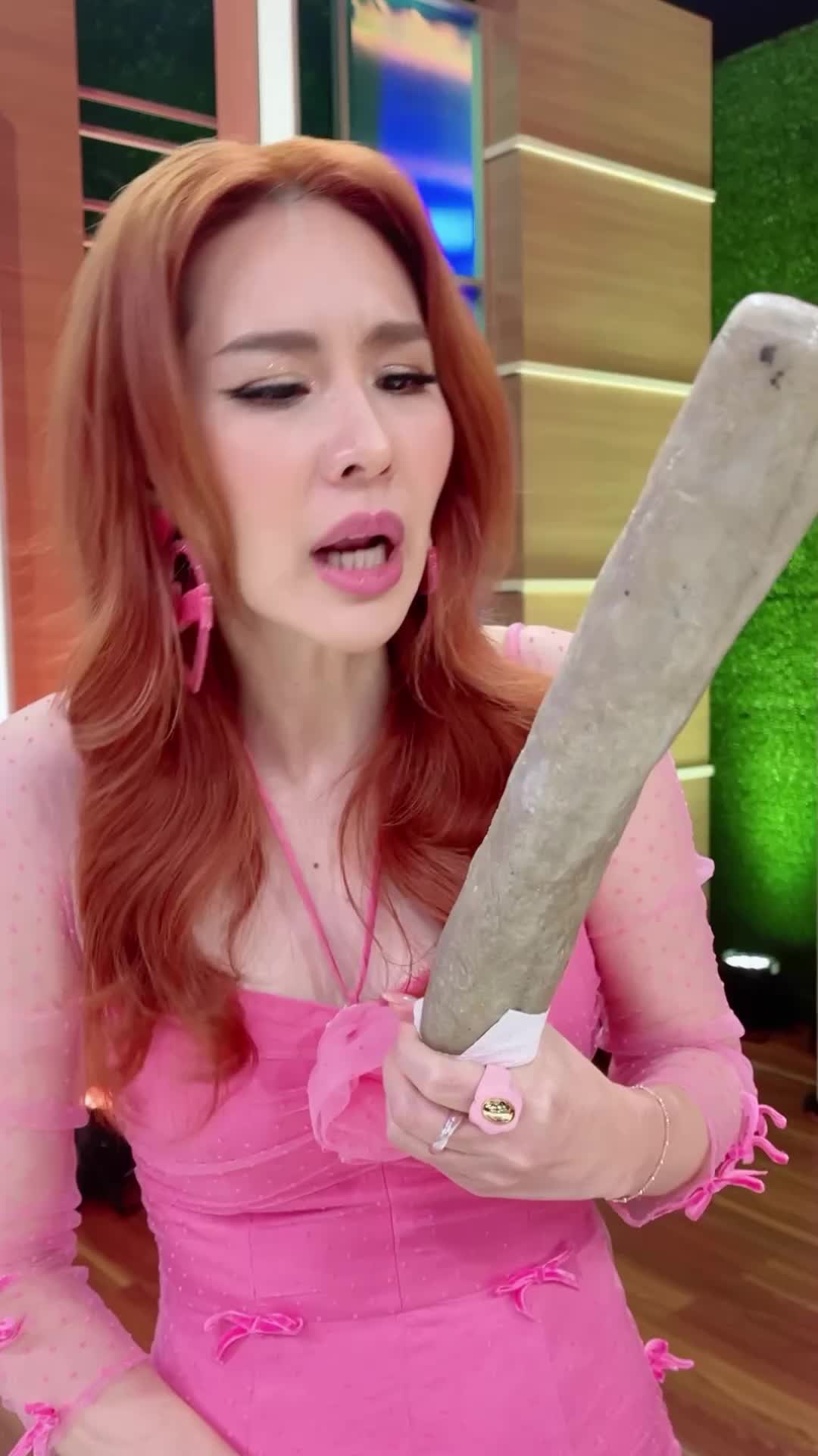 @Nui Sujira Aroonpipat