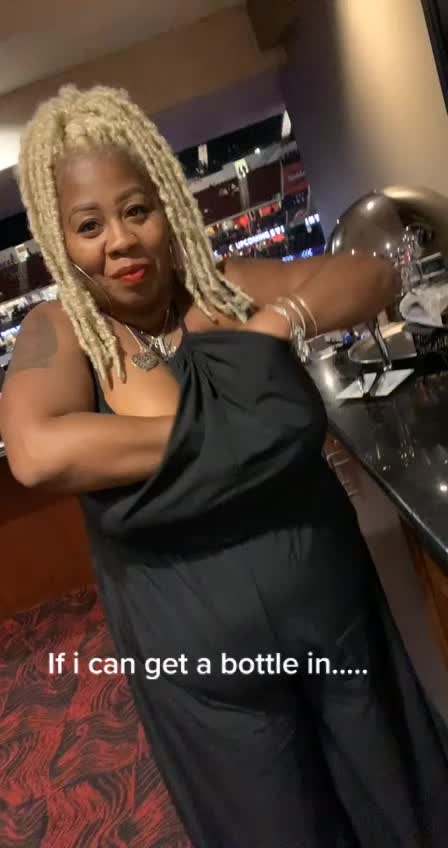 @Just_Q_