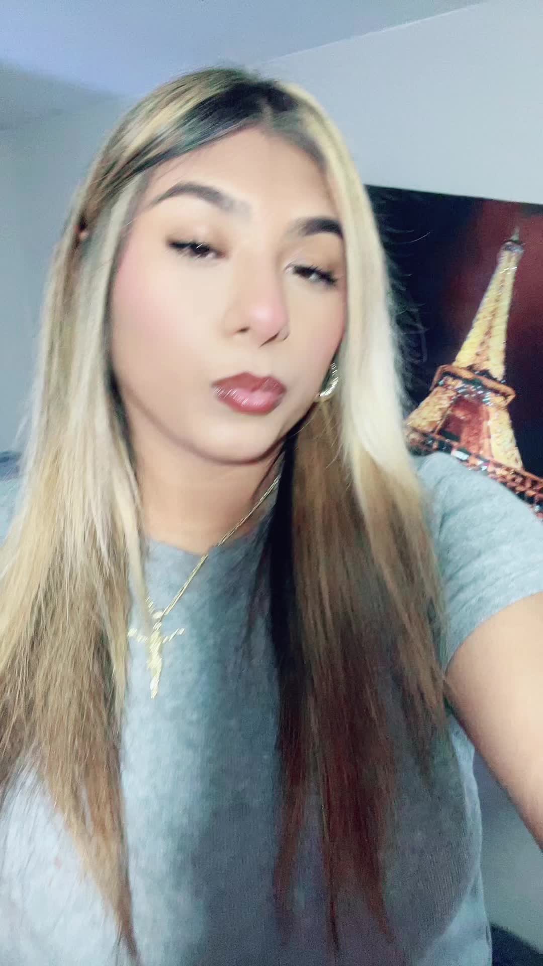 @M I A