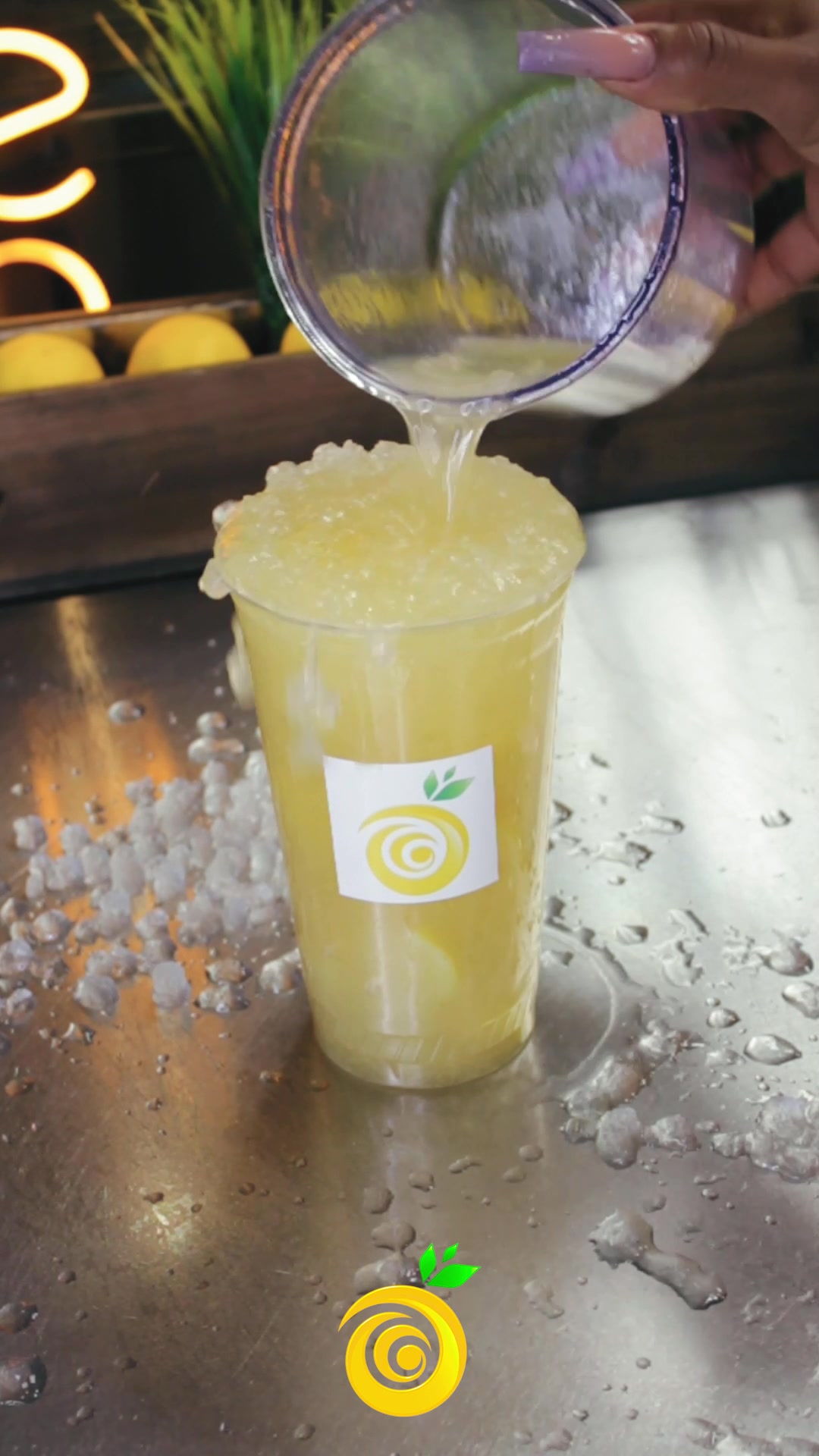 @Cuties Lemonade & Mo