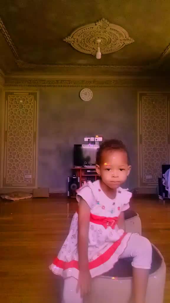 @esthernekesanekes