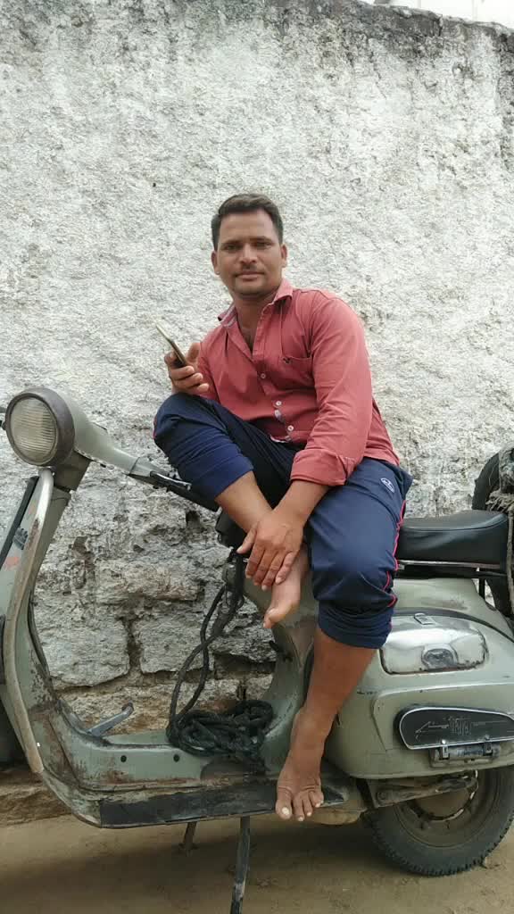 @parvathalu yadav