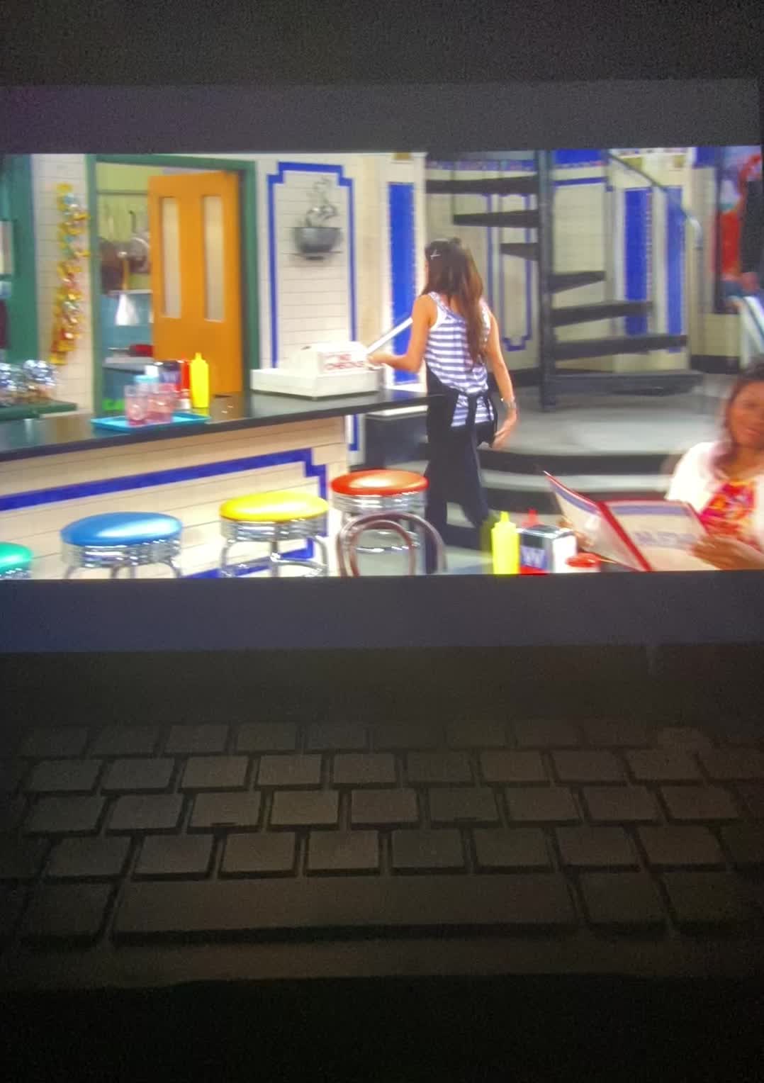 @Liv_2025
