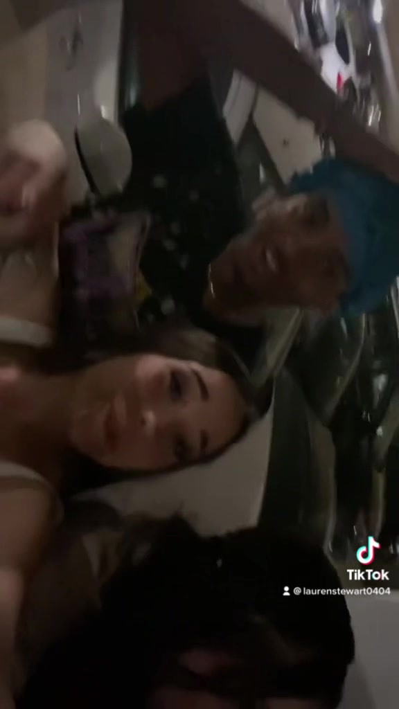 @laurenstewart0404