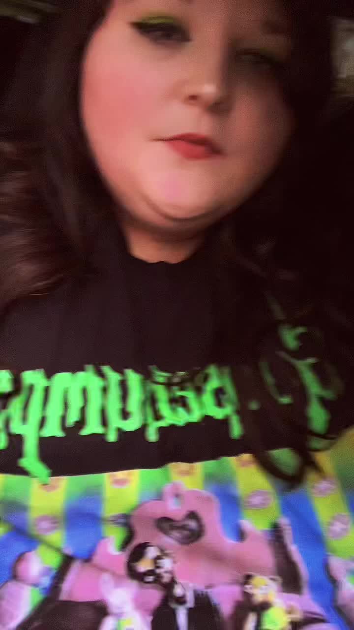@she.a.lil.toxic