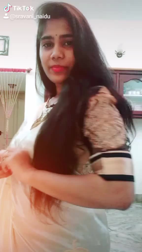 @sravani_devineni