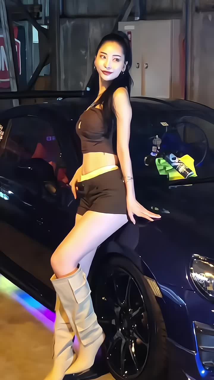 @南真琴🏁👠レースクイーン